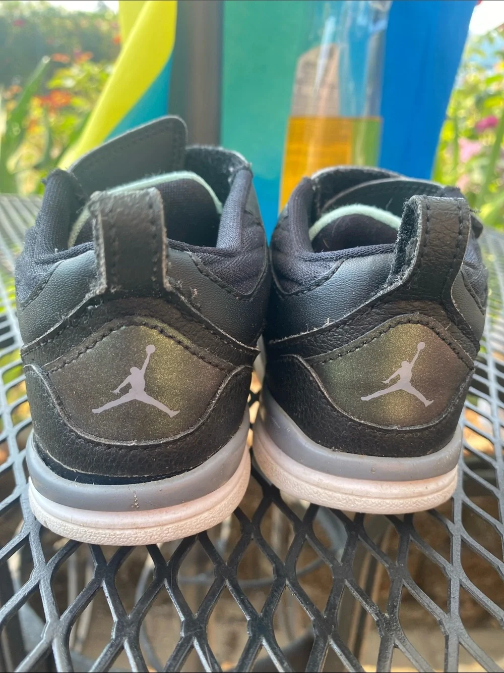 Preowned toddler boy Black and Mint Jordan 'Flight' High-Top Sneakers 8 C good